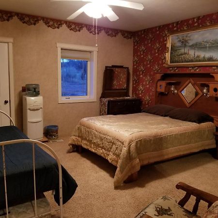 Sunlit Oasis Bed & Breakfast Notom Екстериор снимка