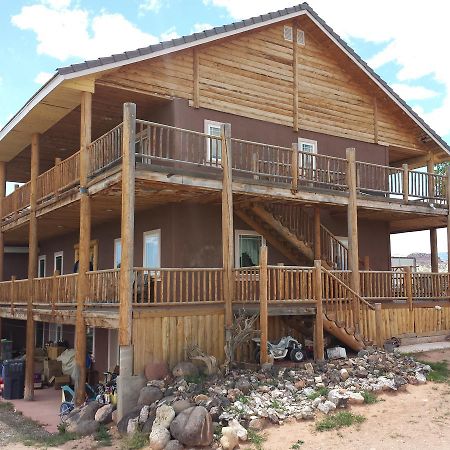 Sunlit Oasis Bed & Breakfast Notom Екстериор снимка