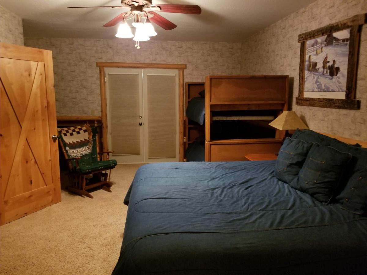 Sunlit Oasis Bed & Breakfast Notom Екстериор снимка