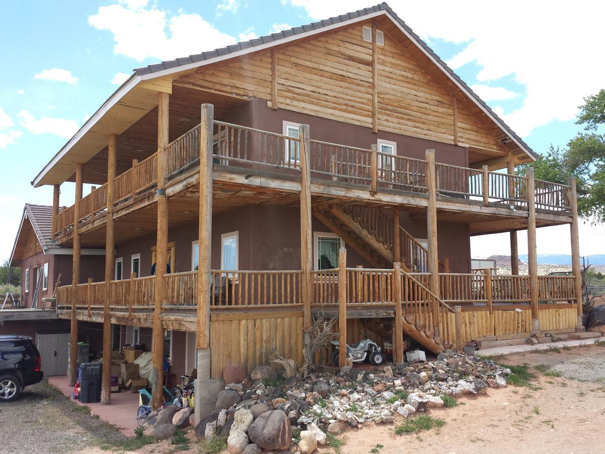 Sunlit Oasis Bed & Breakfast Notom Екстериор снимка