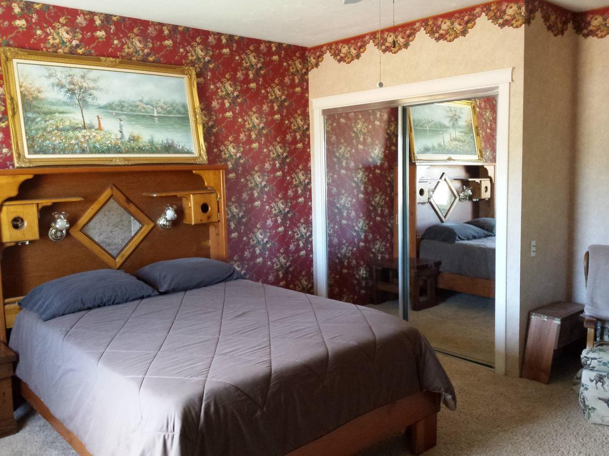 Sunlit Oasis Bed & Breakfast Notom Екстериор снимка